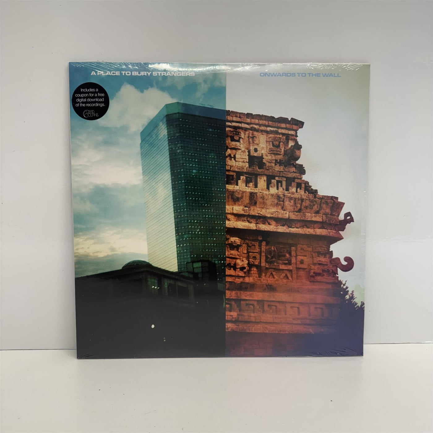 A Place To Bury Strangers - Onwards To The Wall 12" Vinyl EP