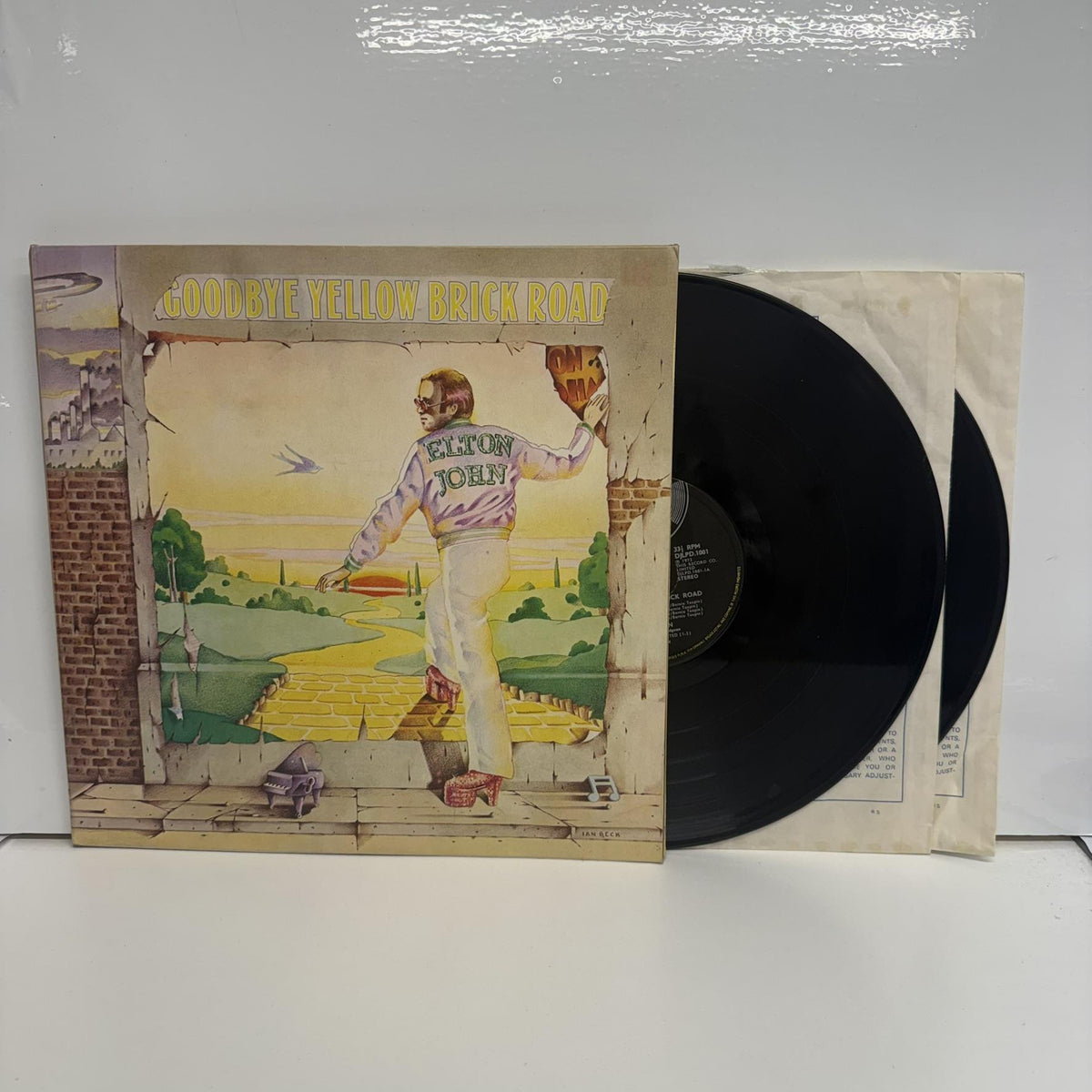 Elton John - Goodbye Yellow Brick Road 2x Vinyl LP Tri-Fold Sleeve