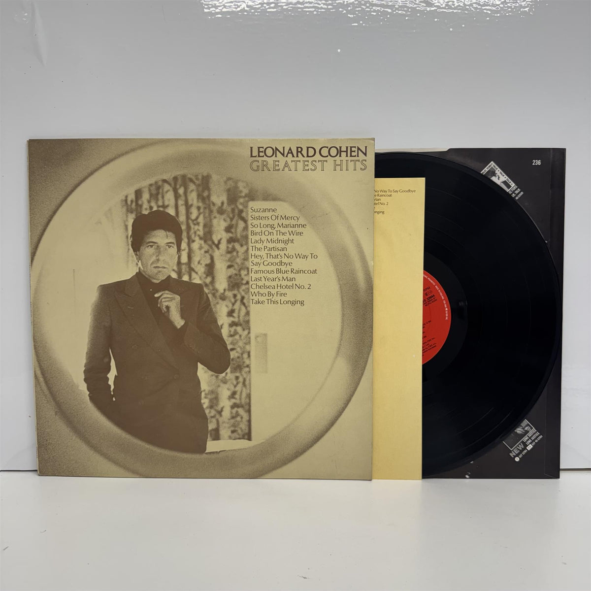 Leonard Cohen - Greatest Hits Vinyl LP | Dig In Records